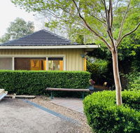 Entire Blaxland Cottage - Accommodation Gladstone