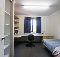 Erica Underwood House 6 Bedroom Flat - Accommodation Gladstone