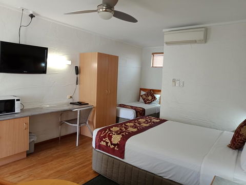 Espana Motel - Accommodation Gladstone 2