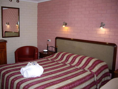 Estelle Kramer Motel - Accommodation Gladstone 3