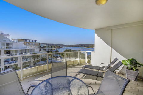 Ettalong Beach Luxury Apartments - Accommodation Gladstone 3
