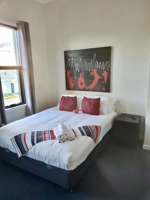Exchange Hotel Goulburn - Accommodation Gladstone 3