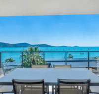 Executive on Whisper Bay - Cannonvale - Accommodation Gladstone