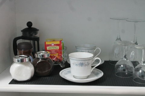 Factory Lane B&B - Accommodation Gladstone 2