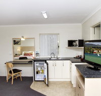 Fairway Motor Inn - Accommodation Gladstone