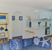 Family Oasis  Broadbeach - Accommodation Gladstone