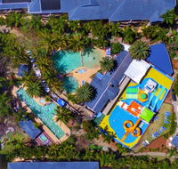 FAMILY PARADISE - Accommodation Gladstone