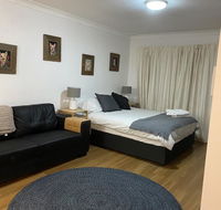 Family Unit March St Orange - Accommodation Gladstone