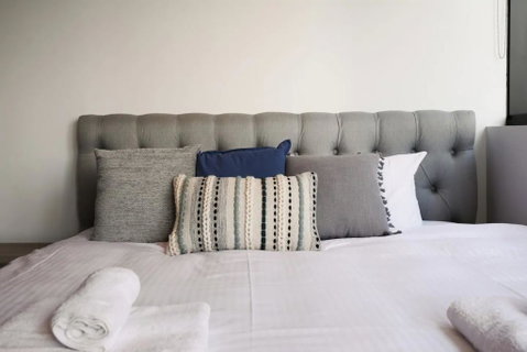 Fantastic 2 Bedroom Apartment In Melbourne's Southbank - Accommodation Gladstone 3