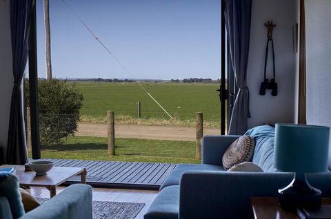 Far View - Accommodation Gladstone 1