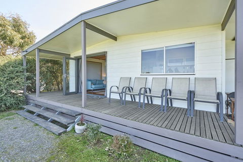 Far View - Accommodation Gladstone 2