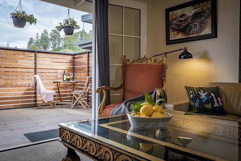 Farmers Arms Heritage Cottage - Accommodation Gladstone 1