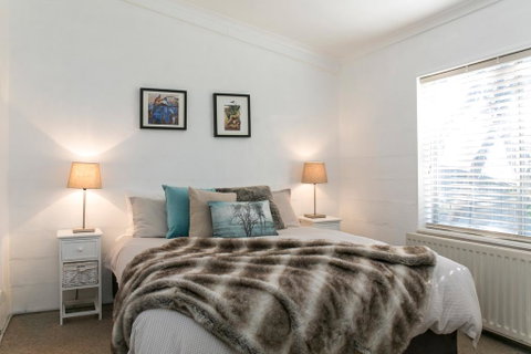 Feathertop Alpine Lodge - Accommodation Gladstone 3