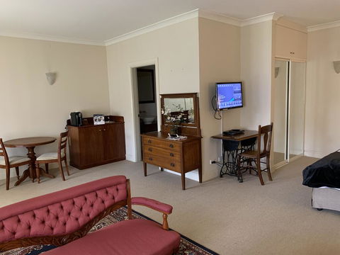 Fitzroy Inn Historic Retreat Mittagong - Accommodation Gladstone 3