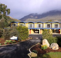 Five Clematis Views - Accommodation Gladstone