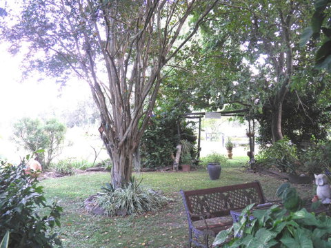 Follywood Guesthouse B&B - Accommodation Gladstone 1