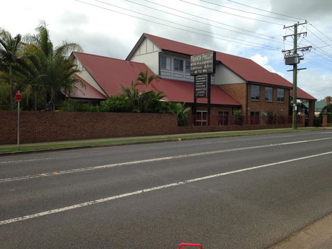 Francis Phillip Motor Inn And The Lodge - Accommodation Gladstone 0