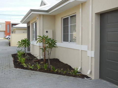 Frangipani Villa Innaloo - Accommodation Gladstone 1