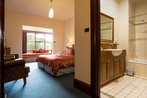 Franklin Manor - Accommodation Gladstone 1