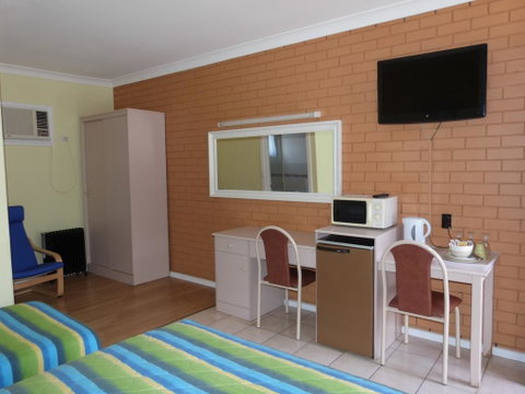 Fullarton Motor Lodge - Accommodation Gladstone 2
