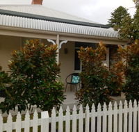 FUNKY COTTAGE - Accommodation Gladstone