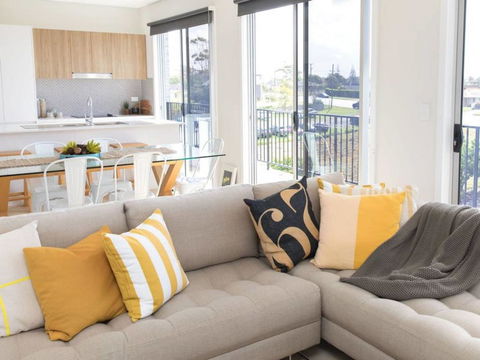 G149 Apartment 4 - Accommodation Gladstone 0
