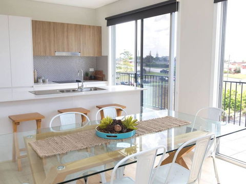 G149 Apartment 4 - Accommodation Gladstone 1