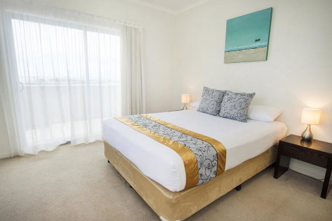 Gladstone City Central Apartment Hotel - Accommodation Gladstone 2