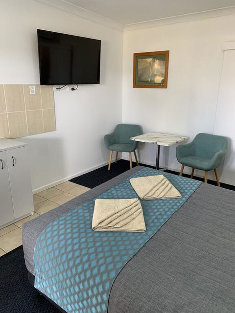 Glen Innes Motel - Accommodation Gladstone 1