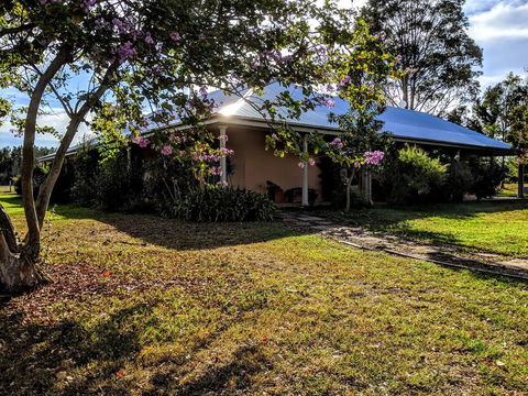 Glenmore Country Estate - Accommodation Gladstone 0