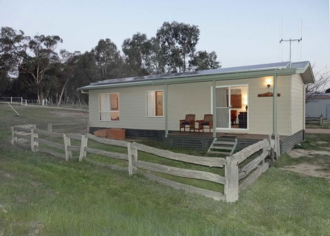 Glenview Alpaca Farm - Accommodation Gladstone 0