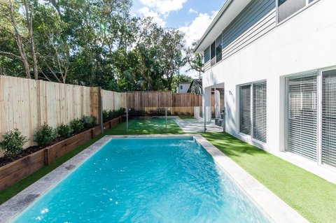 Going Coastal On Sunshine - Accommodation Gladstone 3