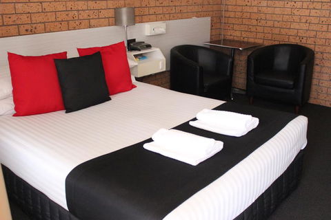 Golden Harvest Motor Inn Moree - Accommodation Gladstone 1