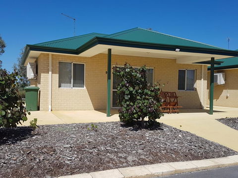 Golden Ponds - Accommodation Gladstone 3