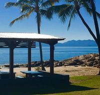 Golden Sands Beach House - Accommodation Gladstone