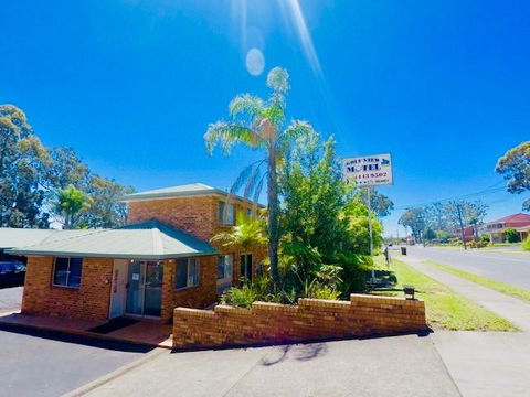 Golf View Motel - Accommodation Gladstone 0