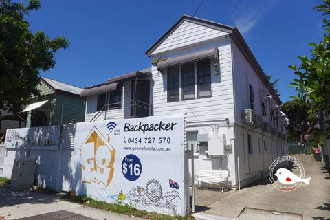 Gonow Family Backpackers Hostel - Accommodation Gladstone 0