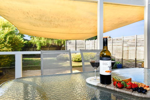 Goolwa Blue Escape - WiFi - Pet-Friendly - Accommodation Gladstone 0