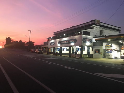 Goondihill Hotel - Accommodation Gladstone 0