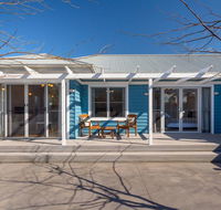Gorgeous Alma St Villa - Accommodation Gladstone