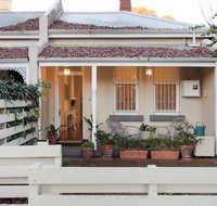 Gorgeous Subiaco cottage - Accommodation Gladstone