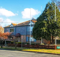 Grand Country Lodge - Accommodation Gladstone