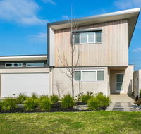 Grandview Luxury 11 - Accommodation Gladstone