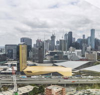 Gravity defyingLight filled apartmentBay to city viewsRooftop deckHot tubNetflix - Accommodation Gladstone