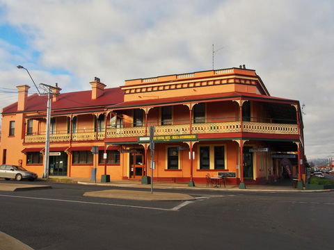 Great Central Hotel - Accommodation Gladstone 0
