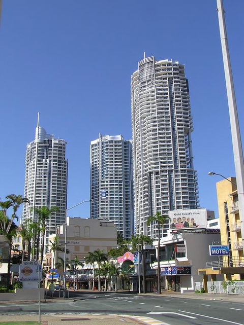 Great Escape At Chevron Renaissance - Accommodation Gladstone 3