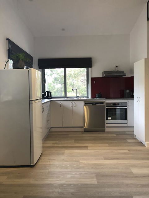 Gully Getaway - Accommodation Gladstone 0