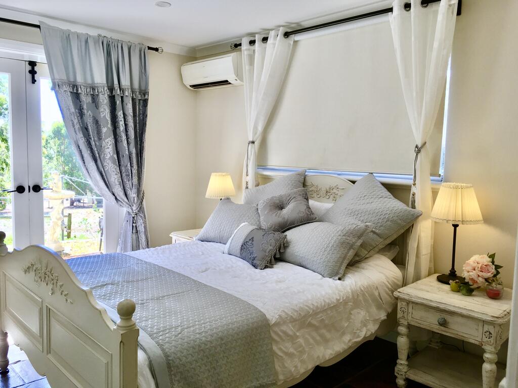 Hovea WA Accommodation Gladstone