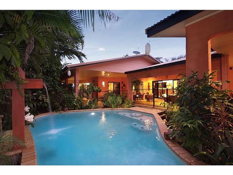 Hacienda Cooya Beach - Accommodation Gladstone 0
