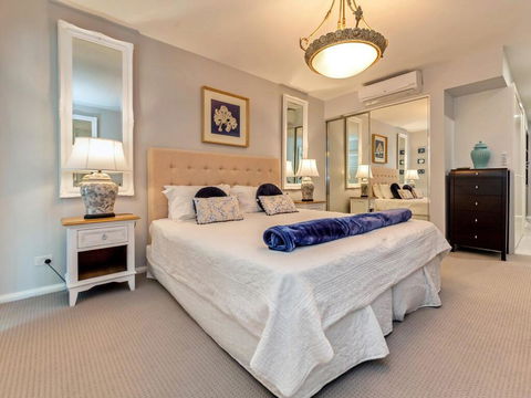 Hamptons Retreat @ Unit 259B Pacific Blue - Accommodation Gladstone 1